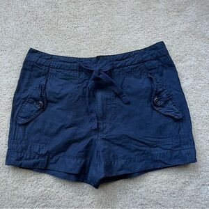 VINCE. Women’s Navy Blue Utility Slouchy Surplus Cupro Linen Shorts - Sz S - EUC